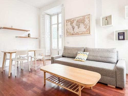 Compact & Central Apartment in Málaga REMS