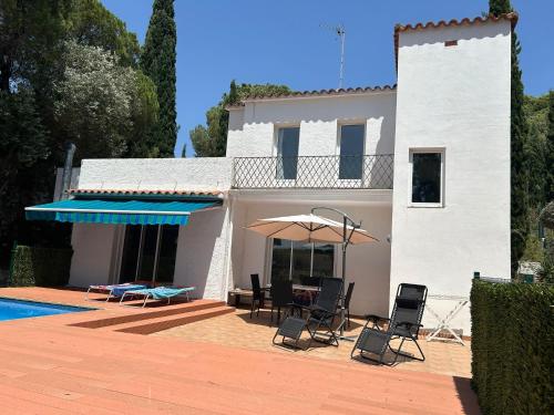 Private homely Villa in l'Escala