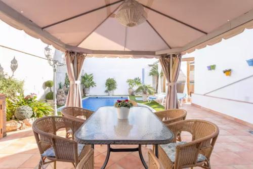 Villa Maite with Pool and Hot Tub SpainSunRentals 1057