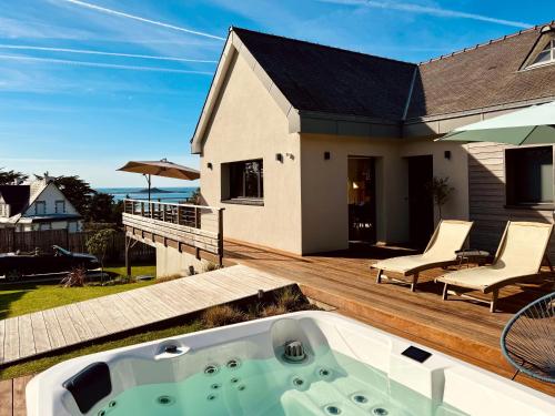 Villa-Cabane Chic Vue Mer, Spa et Plage à pied