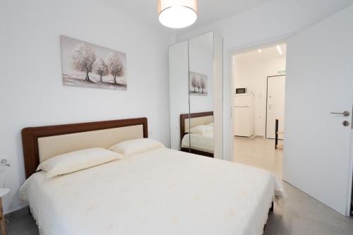 Bright and comfortable apartment in Thessaloniki
