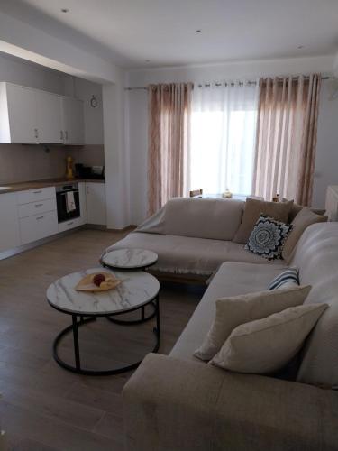 La Luna Sea View Home