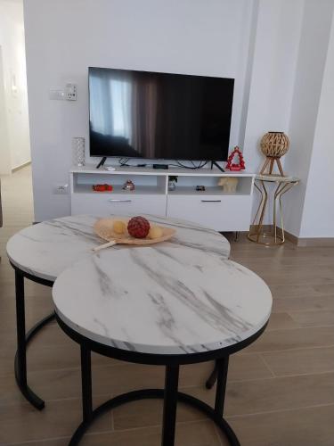 La Luna Sea View Home