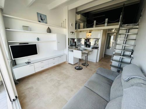 Studio mezzanine 2 couchages CAP D'AGDE NATURISME CN010-593