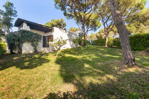 Vilamoura Villa next to the Golf Course by Holiday Rentals Algarve