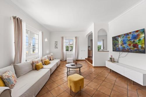 Villa Girassol by Algarve Holidays