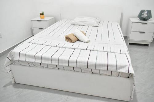 JRV Guesthouse located 10 min walk from the beach