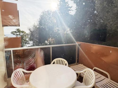 Studio 4 pers avec terrasse en bord de mer et Wi-Fi - FR-1-827-77