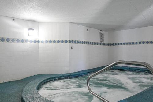 Oceanfront Condo #507 at Summit Beach Resort photo 35
