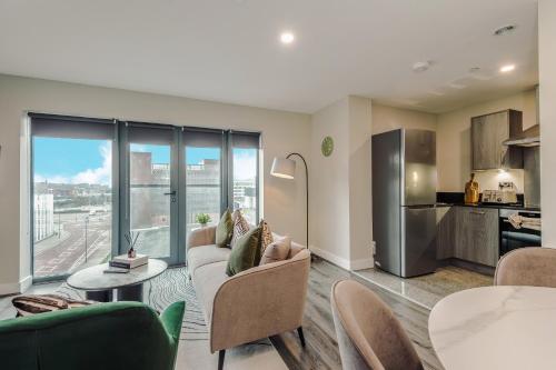 Luxury 2-Bed Apt by Royal Albert Dock & M&S Arena photo 14