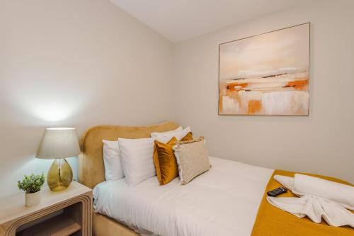 Luxury 2-Bed Apt by Royal Albert Dock & M&S Arena photo 31