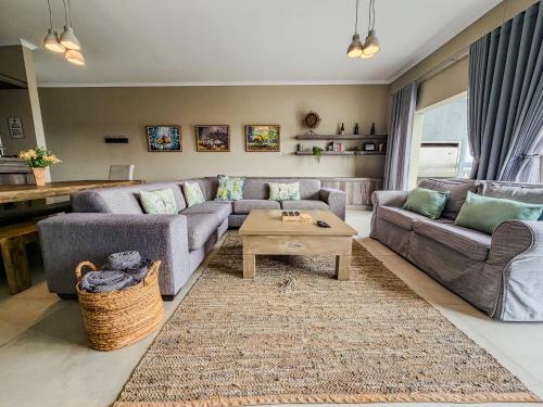 Chinook 3 Bedroom Penthouse Apartment