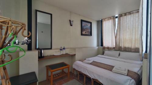 Cozy retreat with shared kitchen at Greentara Heritage Home