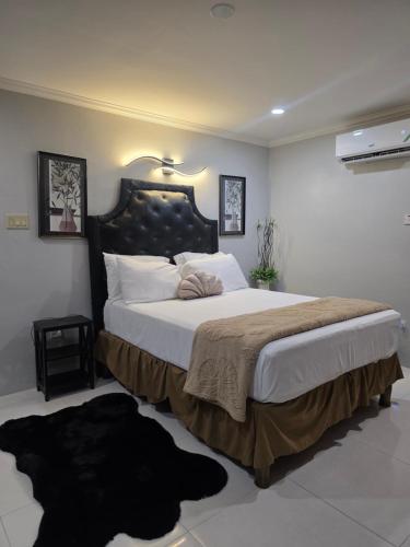Llit o llits en una habitació de Secret Hideaway