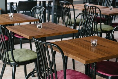 Un restaurante u otro lugar para comer en Windsor Hotel Milano