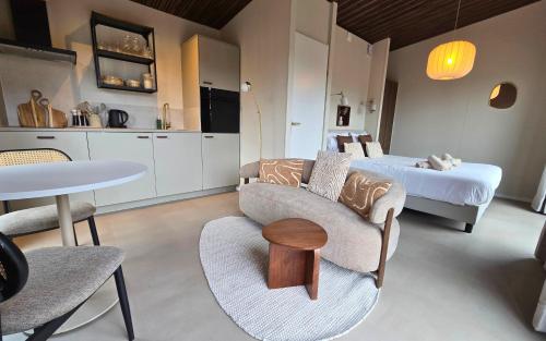 Foto Luxe Tiny Suite met privé tuinbad 2
