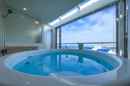 ESQVA the HEAVENS OKINAWA
