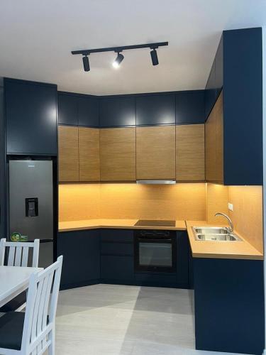 MaisonNova Deluxe 2