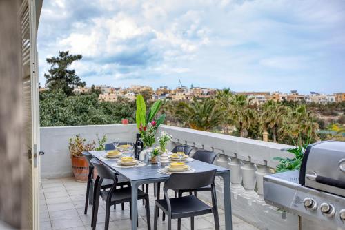 Foto Luxury Villa Sea Views Heart of St Julians