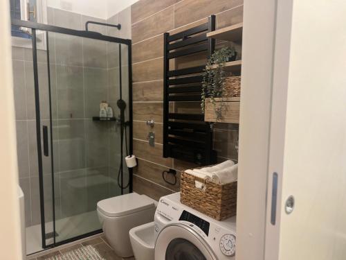 MCH Bocconi 10' from Duomo, apt with ac, wifi and balcony