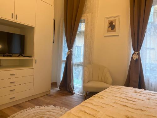 MCH Bocconi 10' from Duomo, apt with ac, wifi and balcony