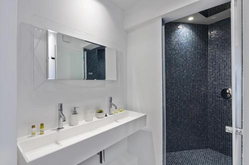 REF 1432 - 3 bedroom apartment for rent Centre Cannes