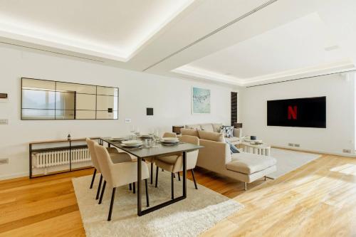 Generoso Luxury Lake View Suite in Lugano