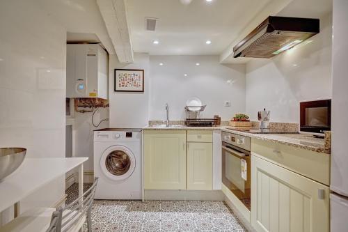 Apartamento La Bodega by Clabao - A un paso de la Laurel y Tranquilo