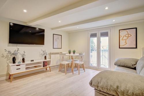 Apartamento La Bodega by Clabao - A un paso de la Laurel y Tranquilo