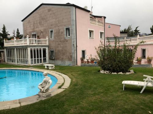 Apartamento con 5 dormitorios en Madrid