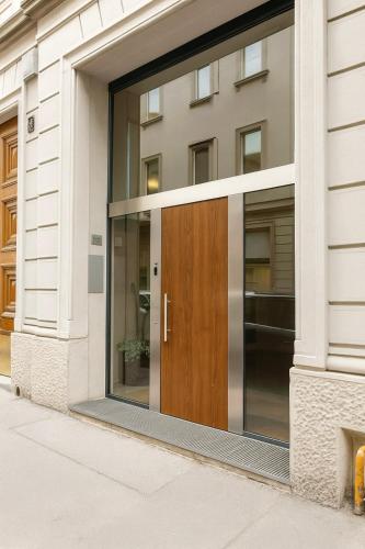 The Boutique Houses - Duomo & Bocconi - Milan Apartment with Terrace - City Center