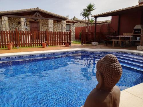 Casa con piscina solo aceptamos familias y parejas no grupos jovenes