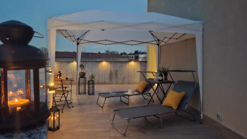 Bright apartment with terrace and free parking