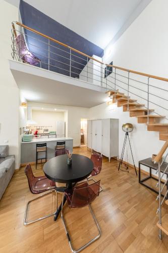 Green-Apartments Santa Clara loft apartment