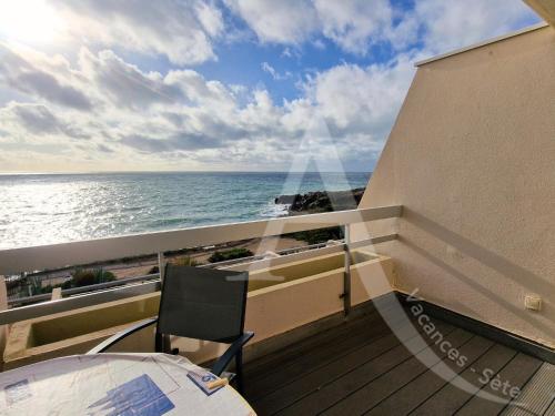 54 M², DOUBLE TERRASSE, ASCENSEUR, PARKING