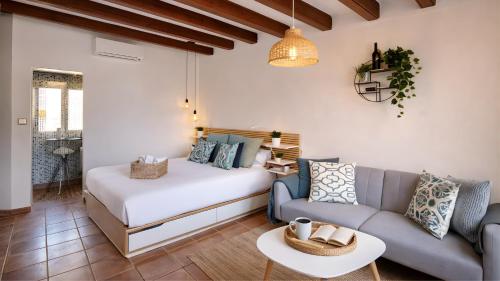 Poblenou Beach Penthouse l Loft with Private Terrace l 5 min Walk to the Beach