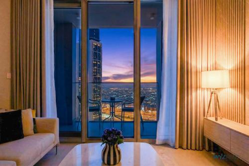 Ultra Modern 1BR Forte Tower Near the BURJ and Mall
