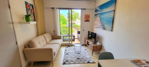 T2 au calme avec piscine, tennis, parking