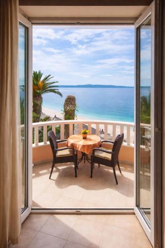 Villa Sunce Beachfront