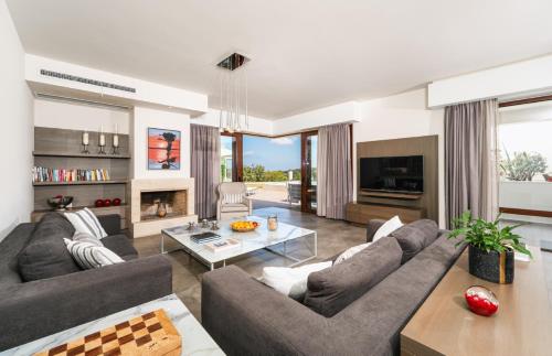 Red Oak Tree Villa