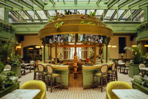Wonder Budapest — Restaurant/places to eat