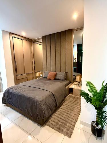 Modern Studio Apartment at Nova Roman Ridge