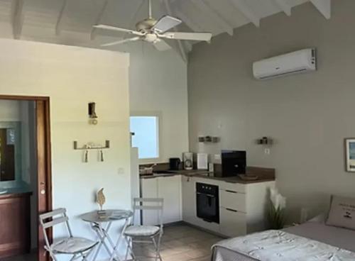 Charming studio in Orient Bay of 45 m² with pool