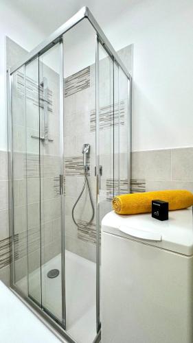 Menton - close to center - air conditioning - wifi