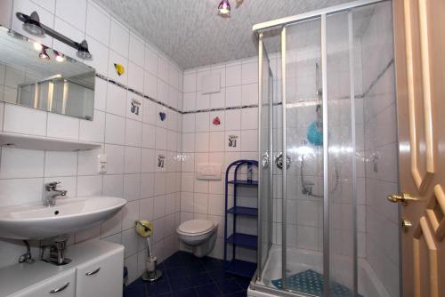 A bathroom at Plattnerhof