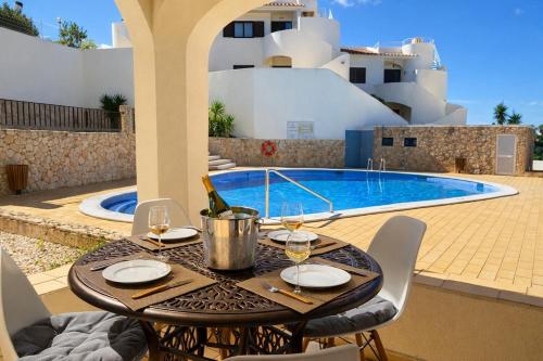 2 bedroom apartment with Pool in Monte Dourado, Carvoeiro Beach