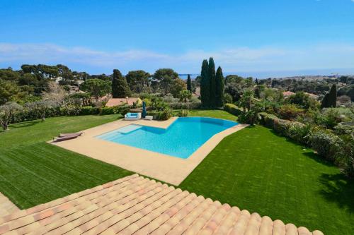 Magnifique Villa Provençal avec Piscine et Vue Mer