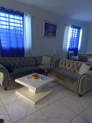 Buen alojamiento, central and quiet location