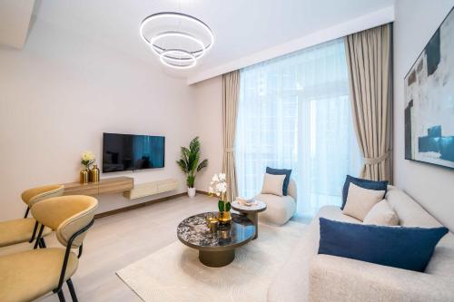 Luxury 1BR in Business Bay