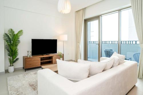 HomesGetaway- Lavish 2BR in Creek Harbor with Beach Access